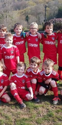 equipe-de-jeunes-football-oyonnax